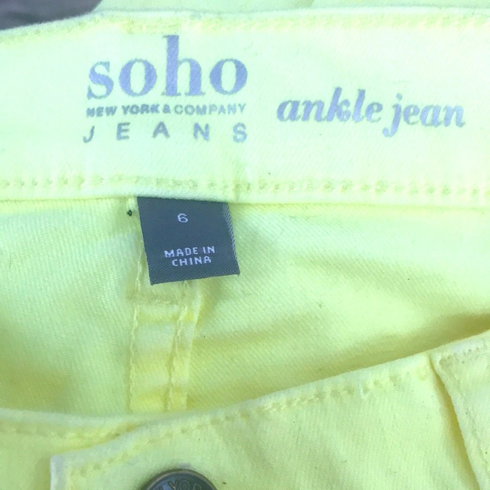 SoHo by New York & Company jeans. NW0T - Picture 4 of 4